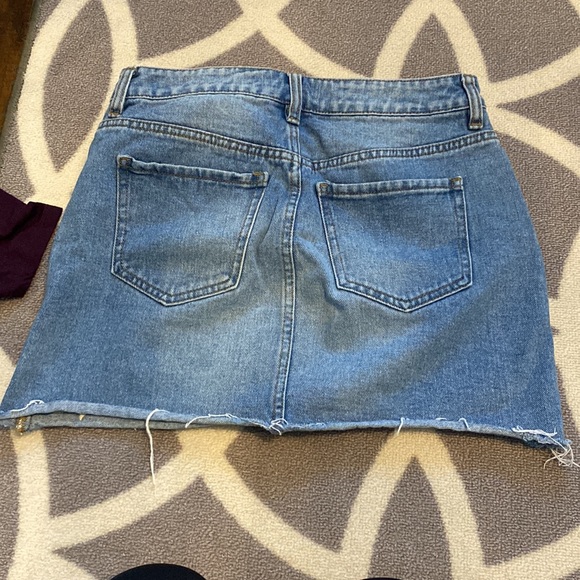 Jean skirt - Picture 2 of 2